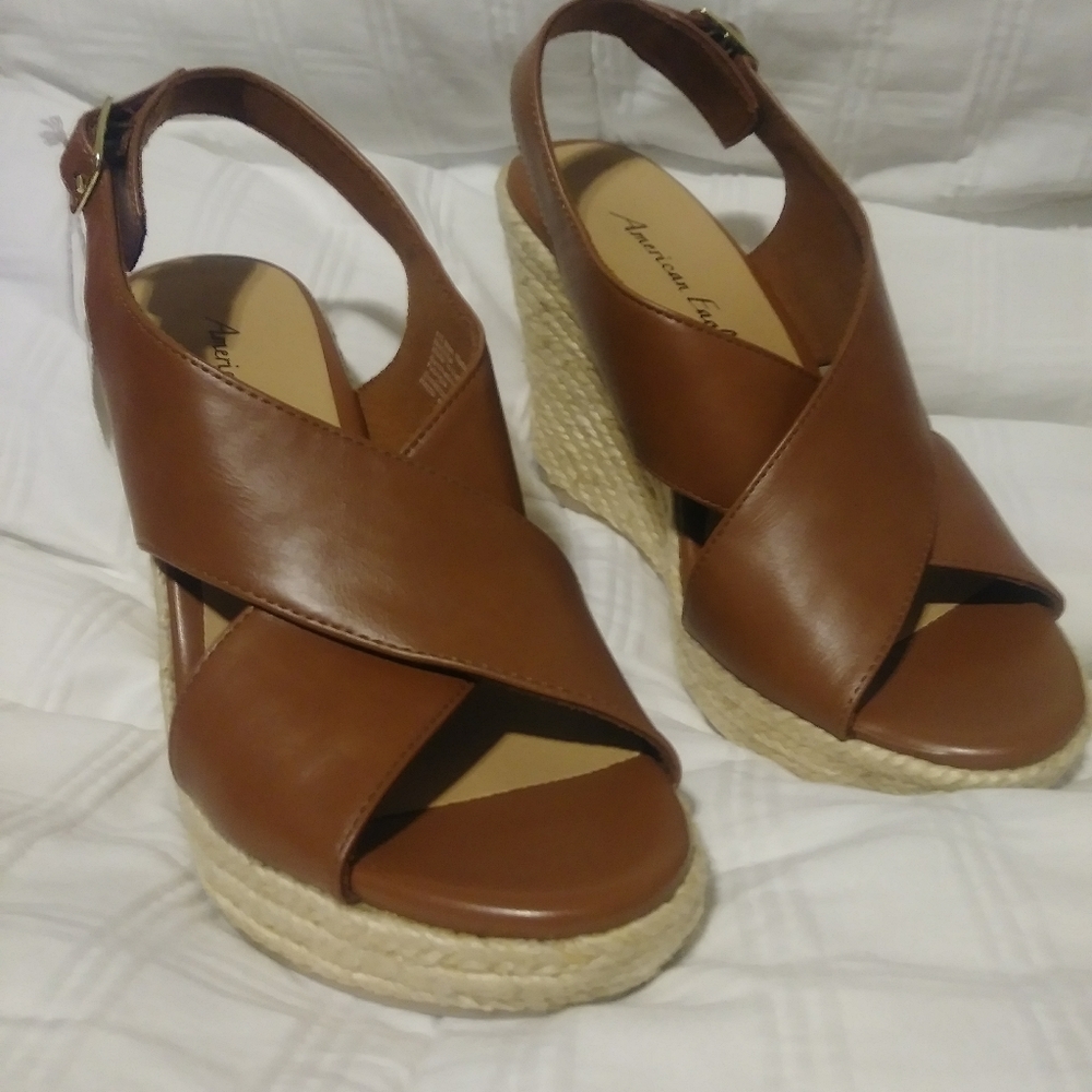 American Eagle Wedges - Picture 2 of 3